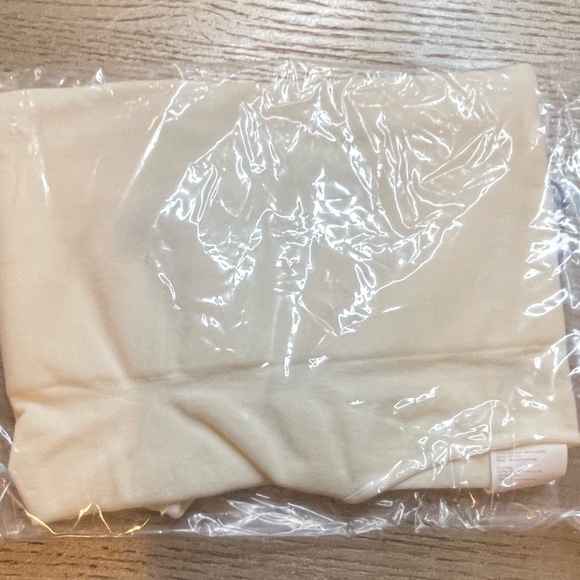 Nearly Naked Shaping High Waist Brief; Size M/L - Picture 4 of 9